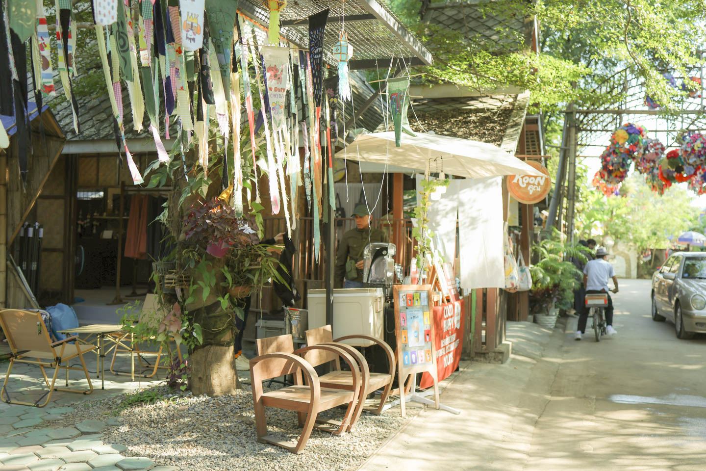 清邁雨林市集（雨樹市集）Cham Chaa Market