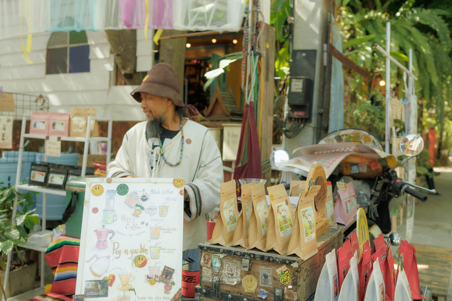 清邁雨林市集（雨樹市集）Cham Chaa Market