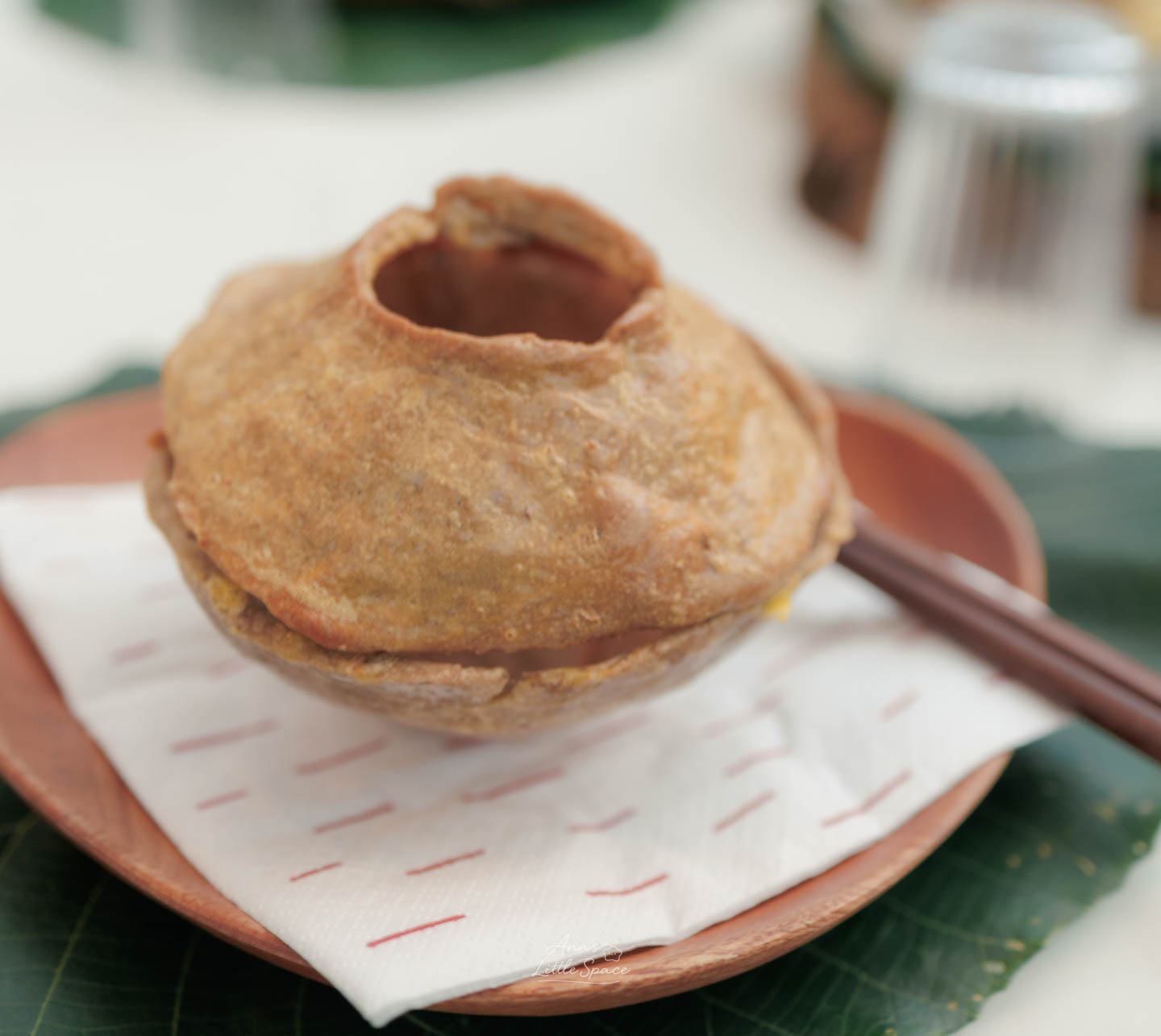 台東土坂部落－深山野熊號無菜單料理，以手作穀物容器承載山林野菜與部落飲食文化。｜by Ann's Little Space